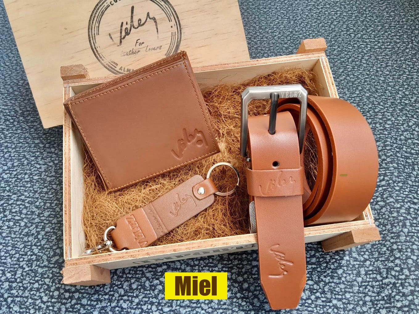 Trio Correa, Billetera y Llavero VLZ